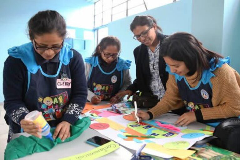 ¿Cuántos años dura la carrera de pedagogía en Perú?