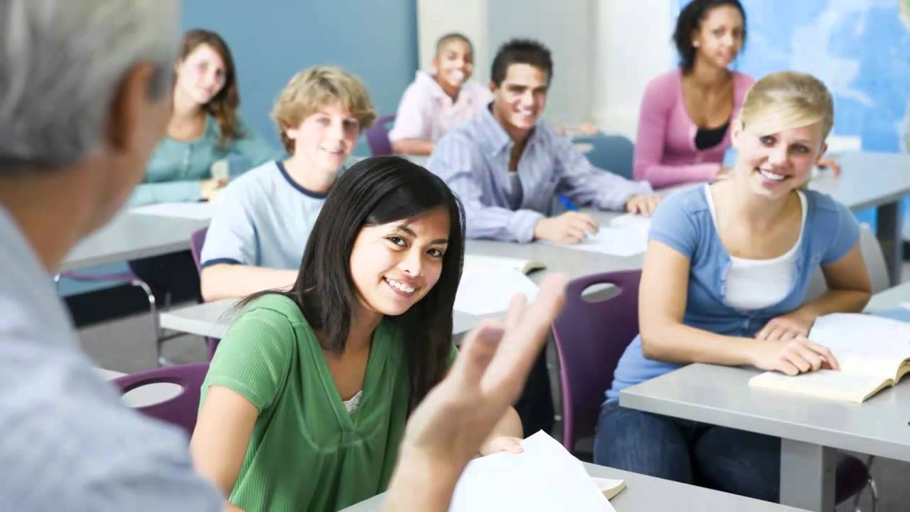 Empleabilidad de egresados del instituto IDAT en carreras técnicas de informática y diseño